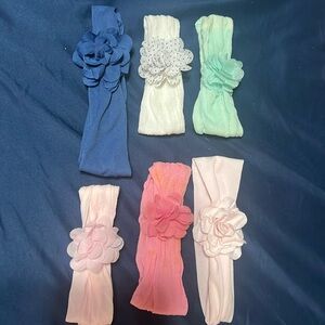 6 baby/toddler bows